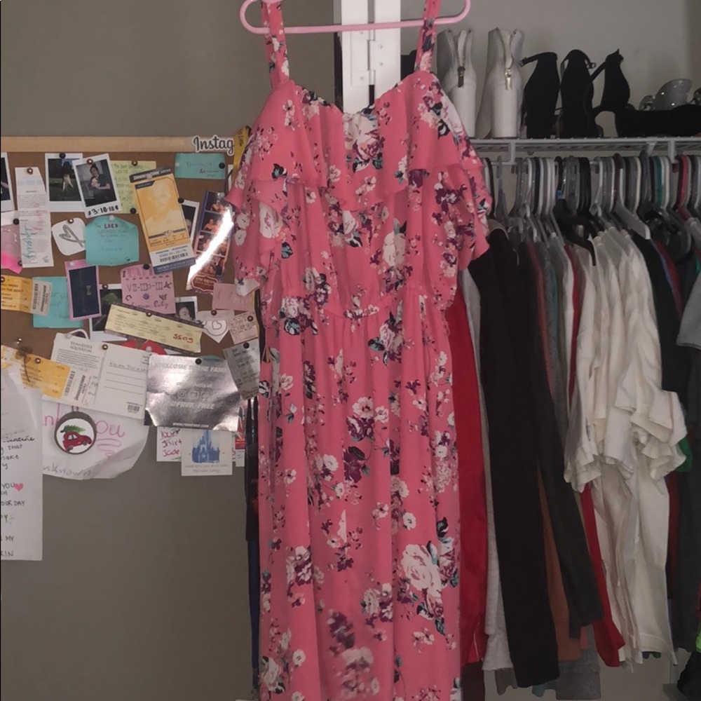 Flowery cold shoulder dress.
